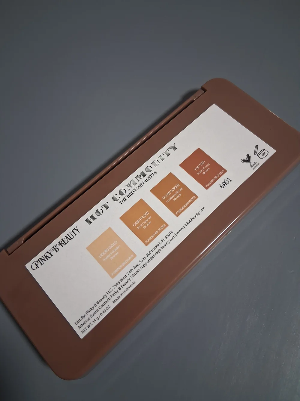 Pink Beauty Hot Commodity Bronzer Palette